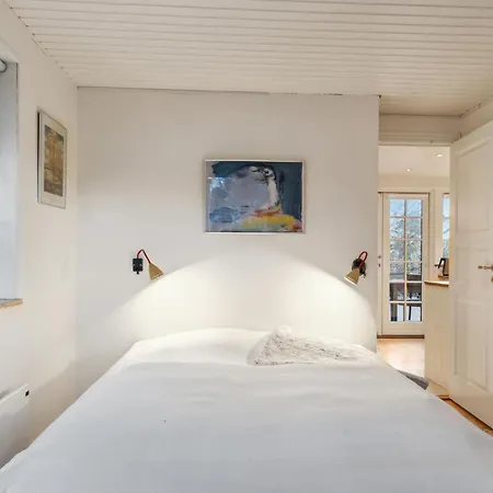 Four-bedroom In Grasted Prázdninový dům *