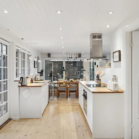 Four-bedroom In Grasted Græsted